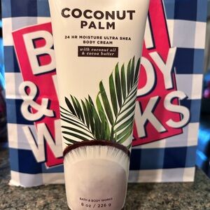 Bath & Body Works coconut palm body cream